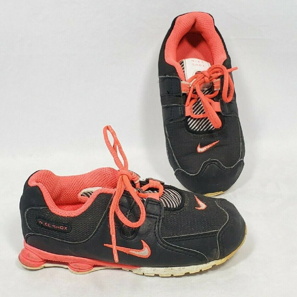 Nike Shox Kids Sz 10C Black Pink